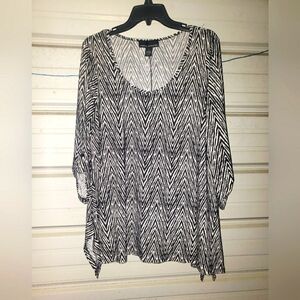 Size Large Womens comfy dressy shirt top black white work